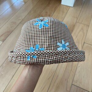 Heavy Manners Bucket Hat (O/S)